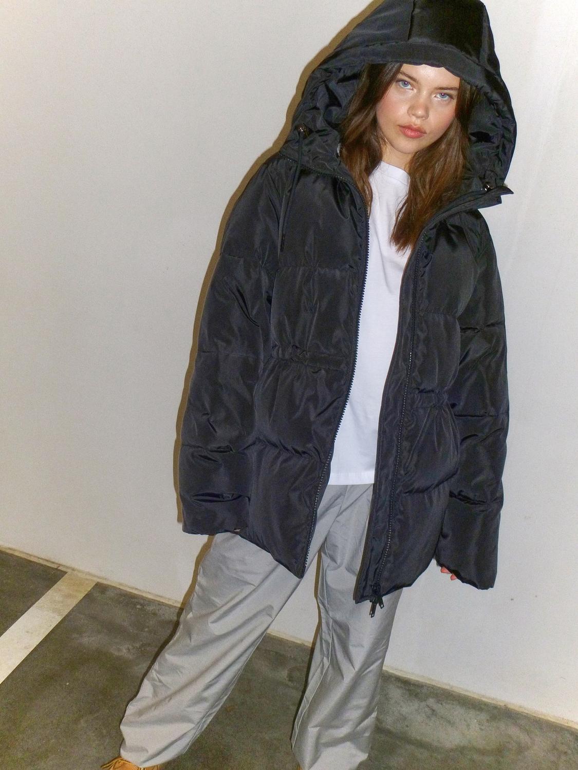 model_shot-creative